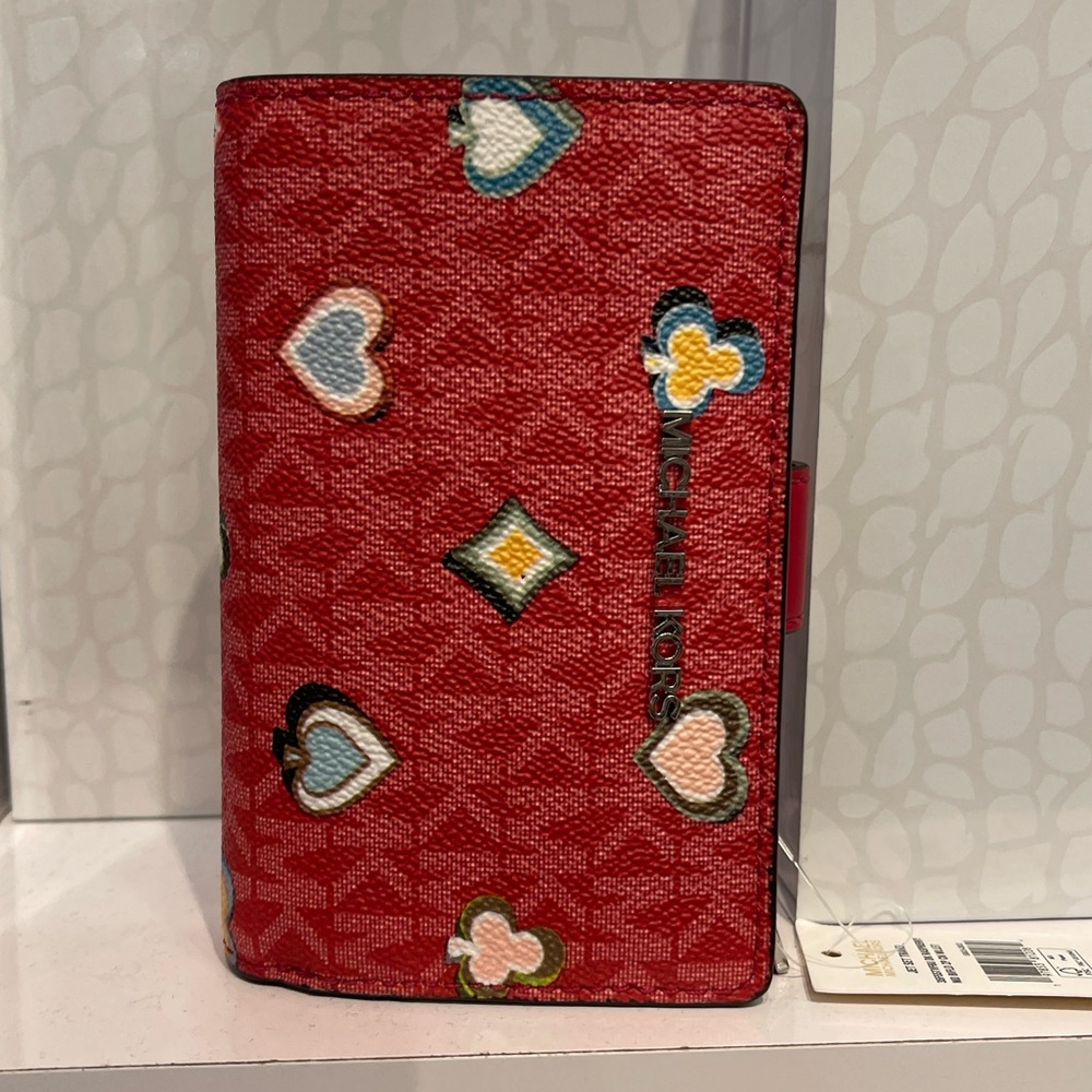 MICHAEL KORS Jet Set Medium Printed Signature Logo Bifold Wallet
Dark Raspberry - Picture 8 of 16